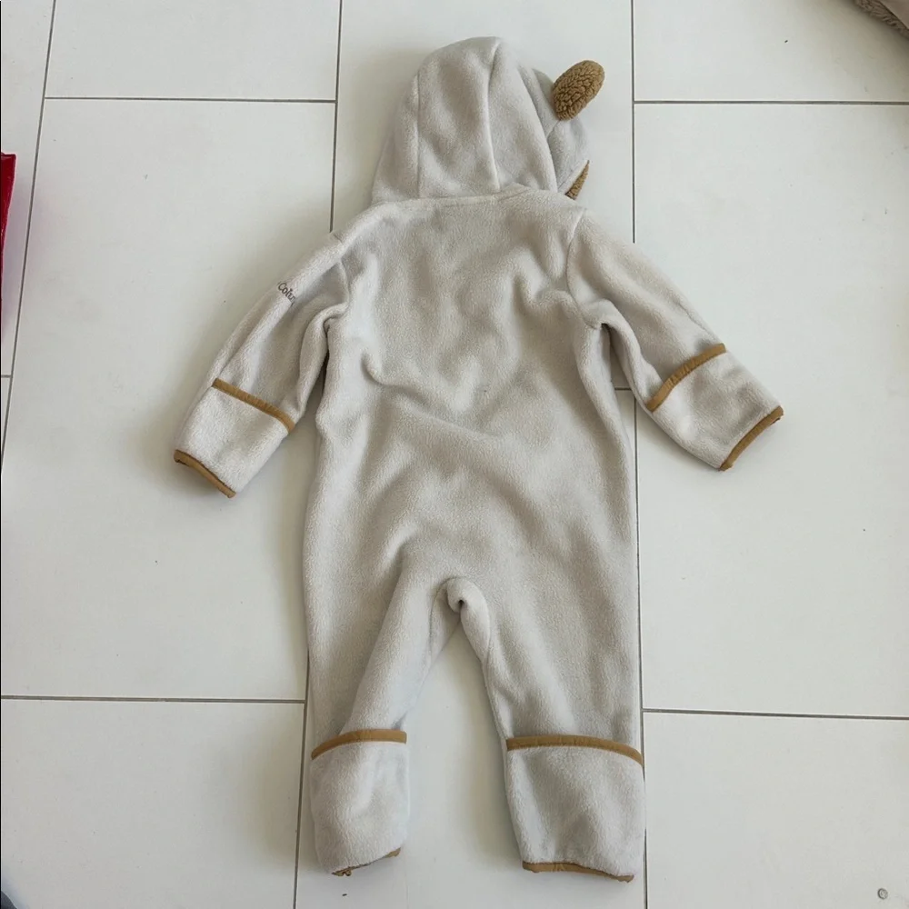 Columbia cozy cream